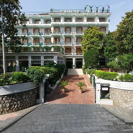 Majestic Palace 4*