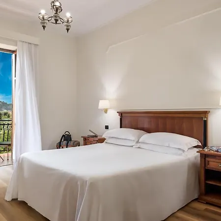 Hotel Majestic Palace 4*