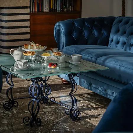 Majestic Palace Hotel 4*