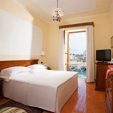 호텔 Majestic Palace 4*