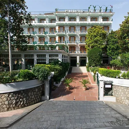 Hotel Majestic Palace